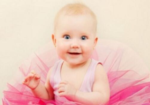 2025女?huà)雰鹤蠲赖拿执笕? /></a>女?huà)雰浩鹈郑团栽谌藗冃哪恐械男蜗笠粯?，美麗而又可?ài)。人們說(shuō)，女?huà)雰菏巧仙n帶給人類(lèi)的禮物，大家都喜歡，所以，在給女?huà)雰浩鹈謺r(shí)，可以考慮以一些美好美麗的字詞來(lái)構(gòu)思。名字是用來(lái)大家讀寫(xiě)聽(tīng)說(shuō)的，難免...</div>
			         <span id="ctl00_ContentPlaceHolder1_subjectList_dgNews_ctl12_Label1" style="color:Green;font-size:10pt;">2024/8/2 17:12:41</span>
			        <div style="height:5px; font-size:5px"> </div>
			        <hr width="99%" style="text-align:center; border-style:dotted; border-width:0px; height:1px;" />
			        <div style="height:5px; font-size:5px"> </div>
			    </div>
		        </td>
	</tr>
</table>
<br />
<center>
<span id="ctl00_ContentPlaceHolder1_subjectList_lbPages" style="font-weight:bold;">頁(yè)碼：1  <a class=
