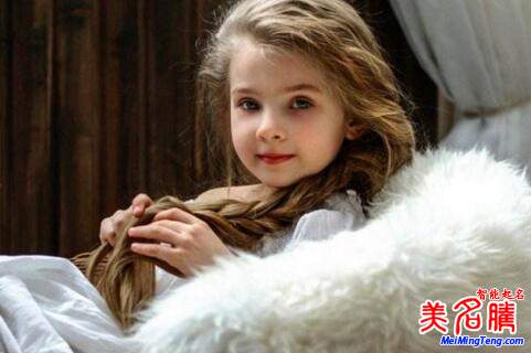 詩(shī)情畫意的女孩起名中那些事兒